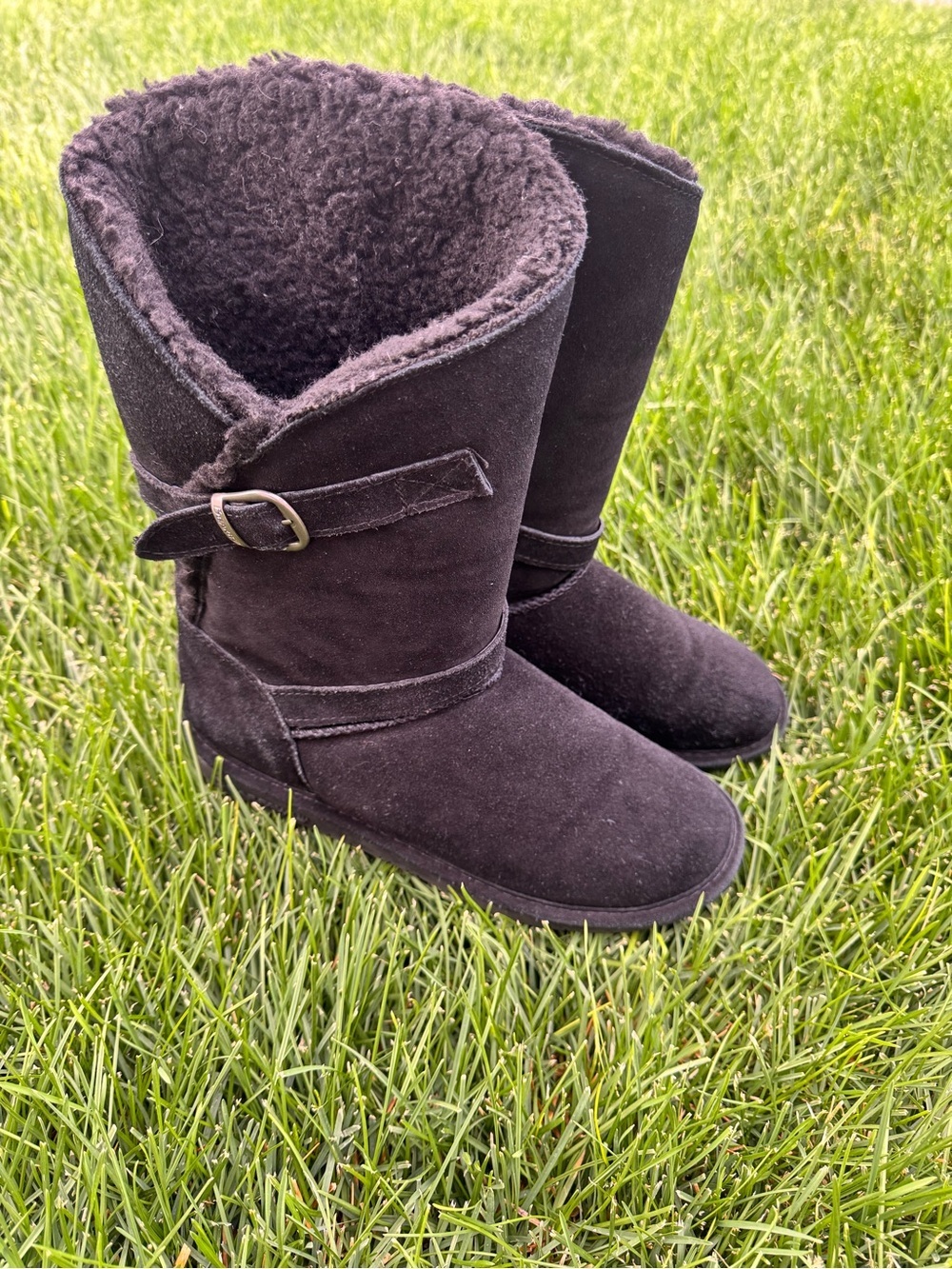 Bearpaw Black Suede Tall Boots Women’s Size 9 Buckle